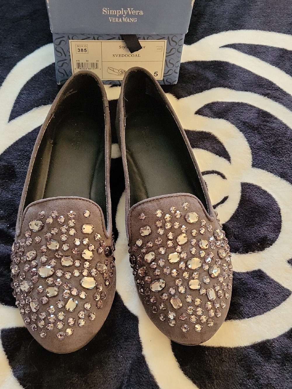 Simply Vera Vera Wang Grey Jeweled Suede Slip-On Flats Ws 8 1/2